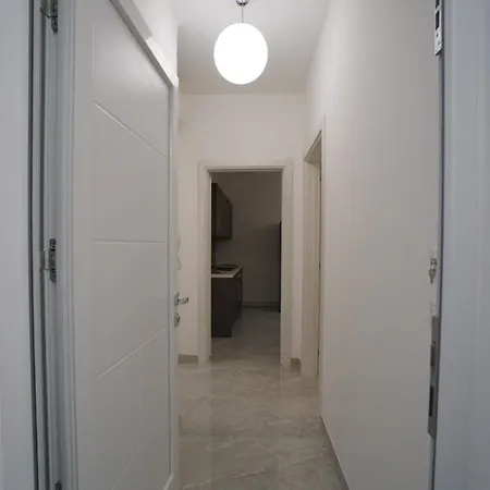 Casa Lucia 2 *